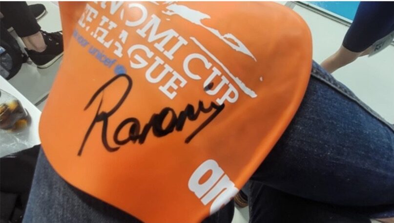 Ranomi Cup zwemcap met handtekening van Ranomi Kromowidjojo